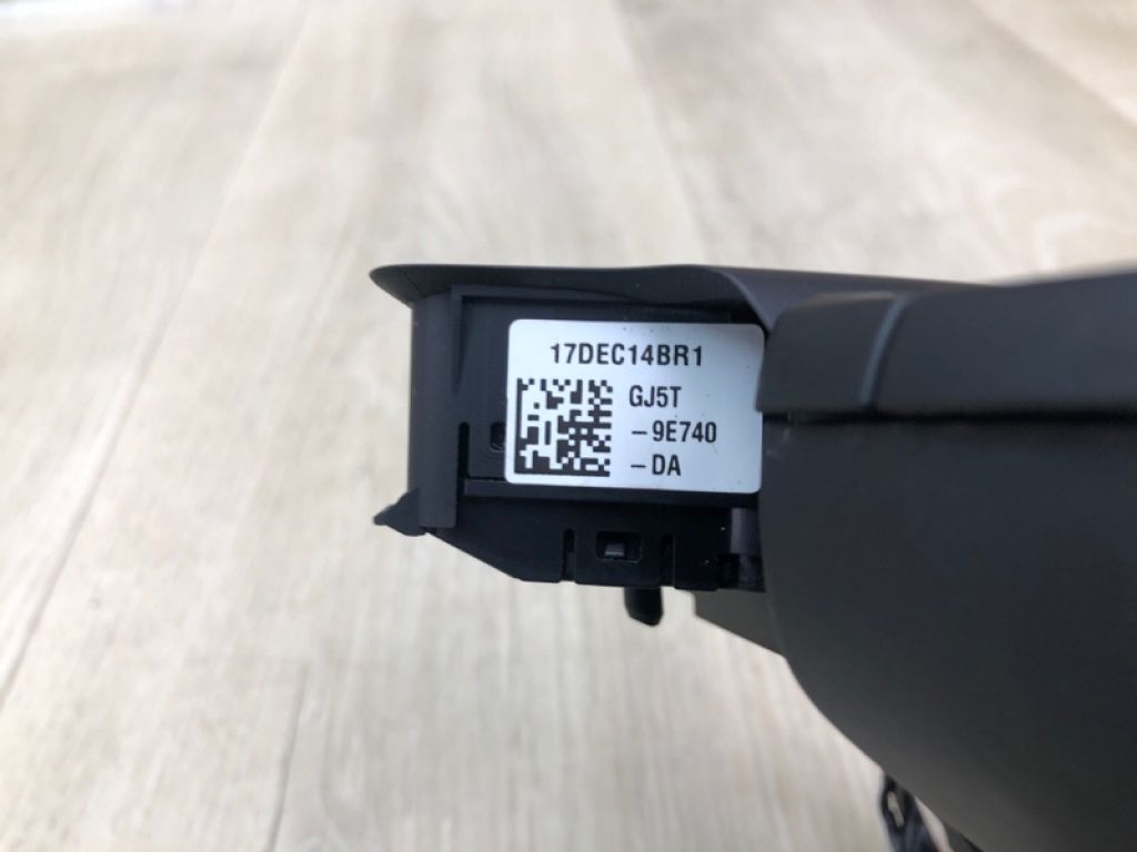 GJ5Z-9C888-F | Кнопки руля FORD ESCAPE 12-19 - Фото 9