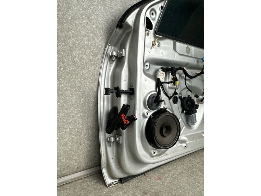 5C6 831 056 B | Двері передн. прав. VOLKSWAGEN JETTA USA 10-17 - Фото 10