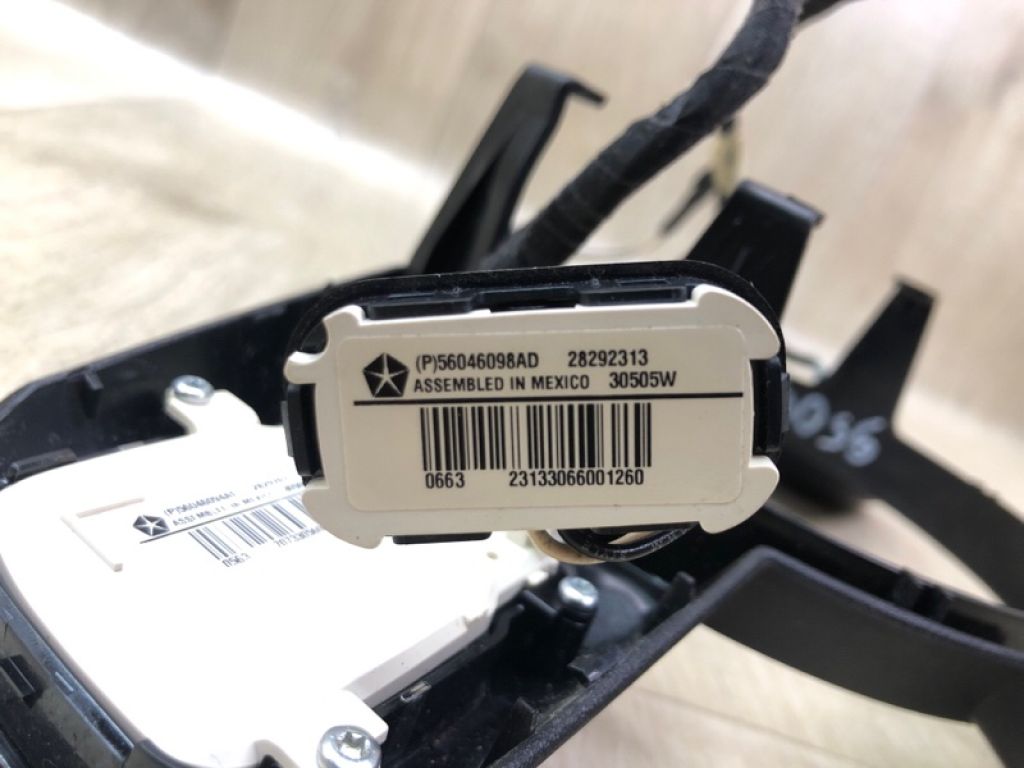 56046096AD | Кнопки руля JEEP COMPASS 06-16 - Фото 10