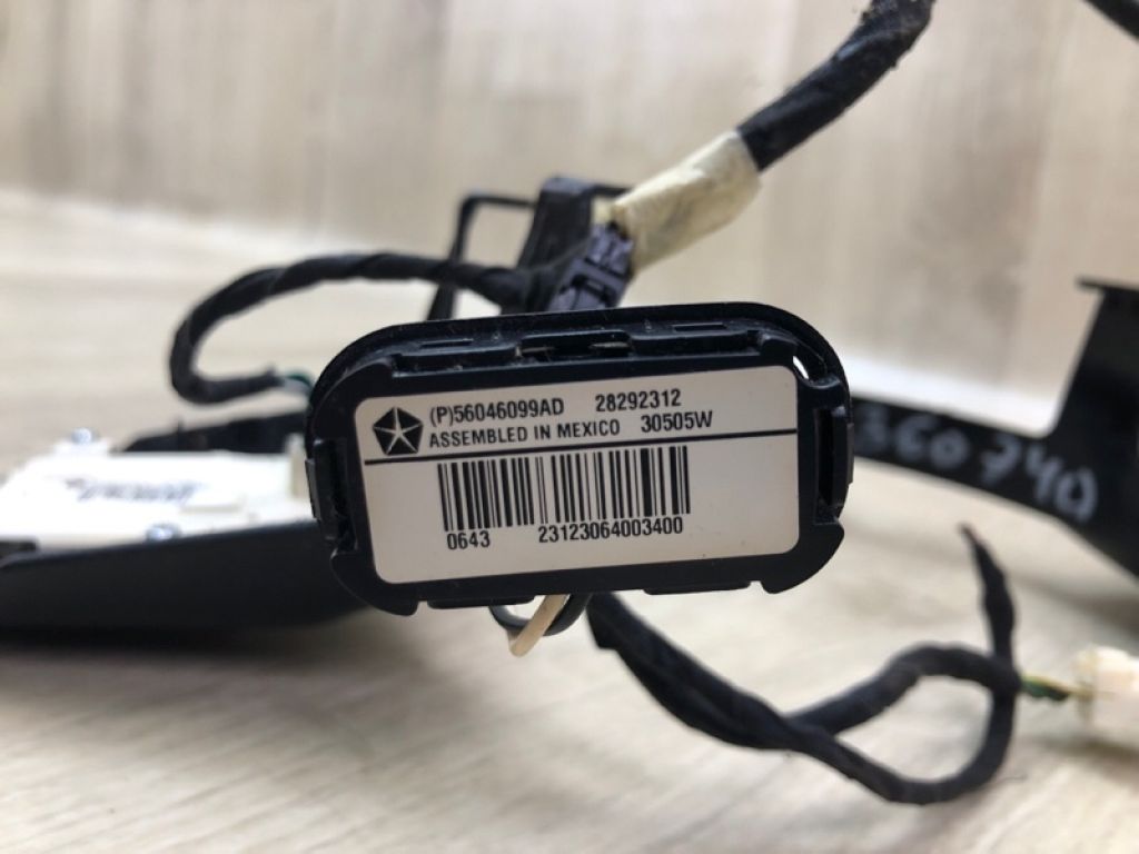 56046096AD | Кнопки руля JEEP COMPASS 06-16 - Фото 12