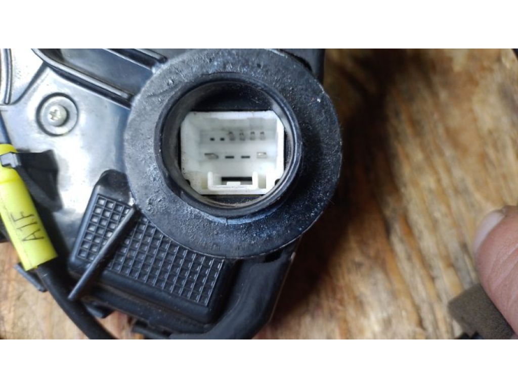 69040-0C050 | Замок двері передн. лів. TOYOTA CAMRY 50 12-15 - Фото 4