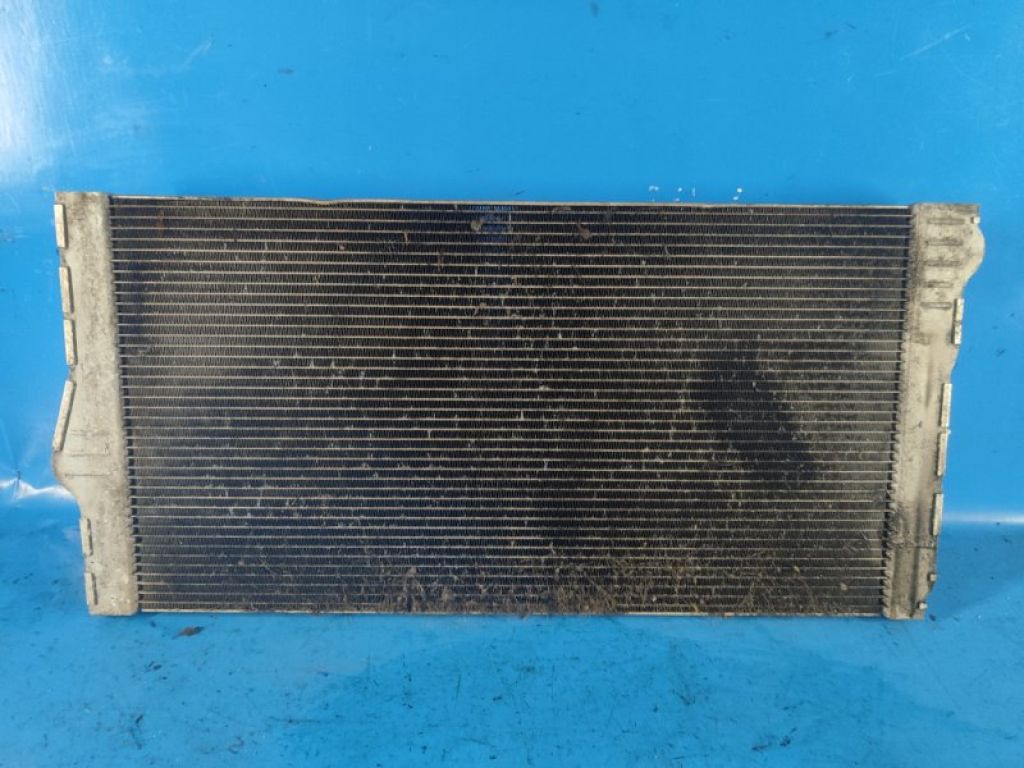 17 11 7 562 586 | Радіатор основний BMW 5 SERIES (F10) 11-13 - Фото 4