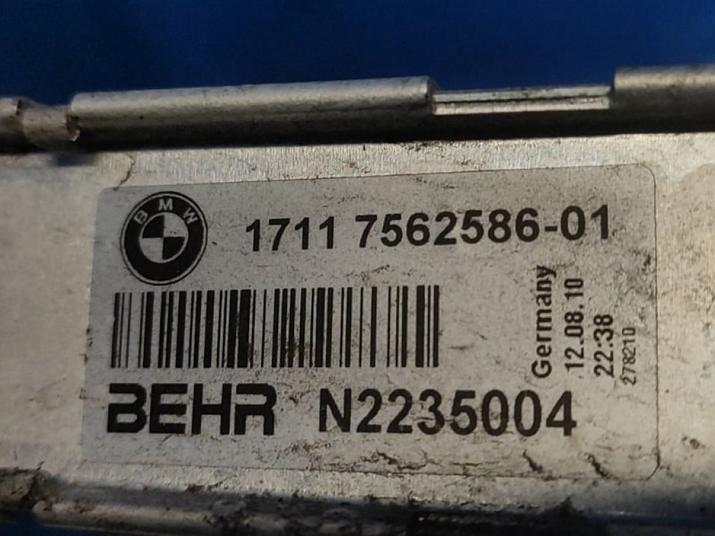 17 11 7 562 586 | Радіатор основний BMW 5 SERIES (F10) 11-13 - Фото 6