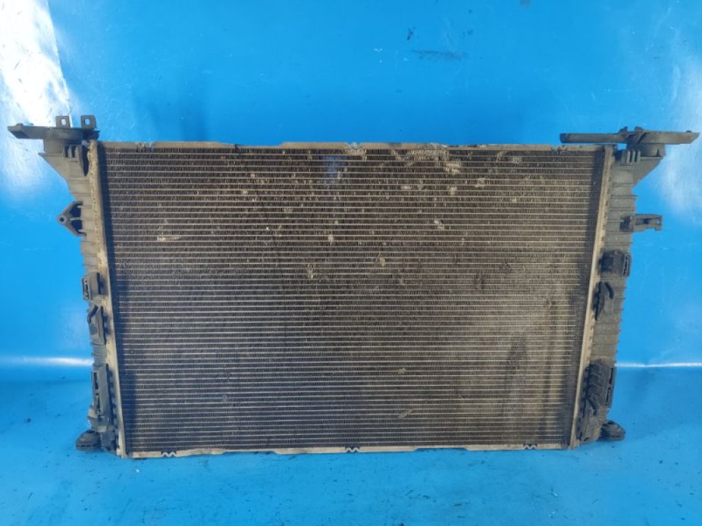 8K0121251Q | Радіатор основний AUDI Q5 08-16