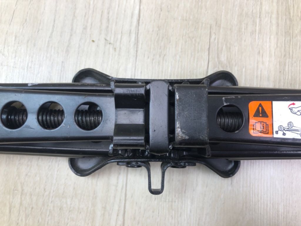 HR3Z-17080-A | Домкрат FORD MUSTANG 15- - Фото 3