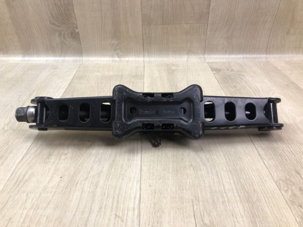 HR3Z-17080-A | Домкрат FORD MUSTANG 15- - Фото 4