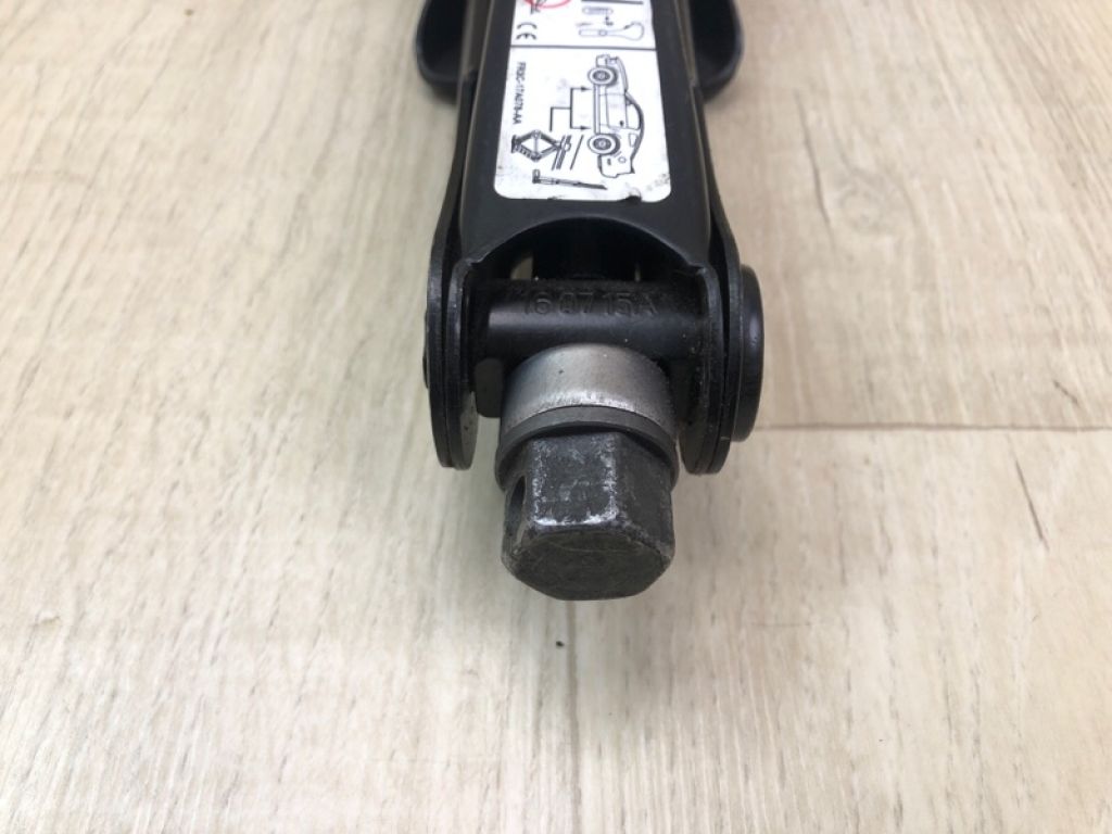 HR3Z-17080-A | Домкрат FORD MUSTANG 15- - Фото 7