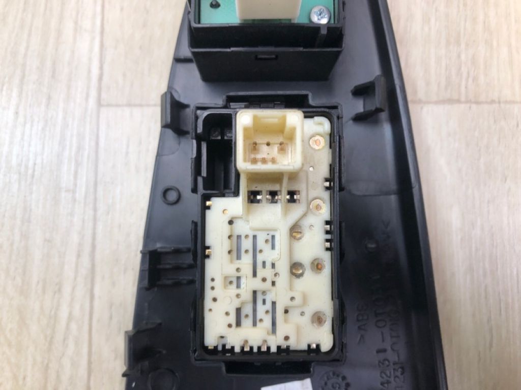 848100T010 | Кнопка склопідіймача передн. прав. TOYOTA VENZA 09-16 - Фото 6