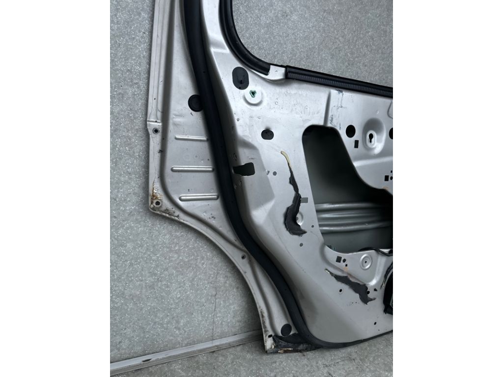 15934099 | Дверь задн. лев. HUMMER H3 05-10 - Фото 8