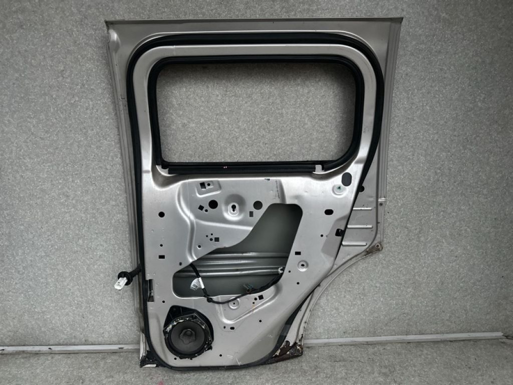 15934100 | Дверь задн. прав. HUMMER H3 05-10 - Фото 6