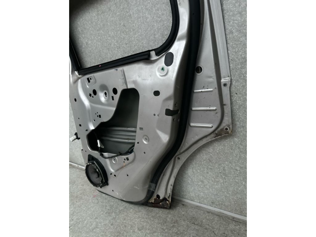 15934100 | Дверь задн. прав. HUMMER H3 05-10 - Фото 7