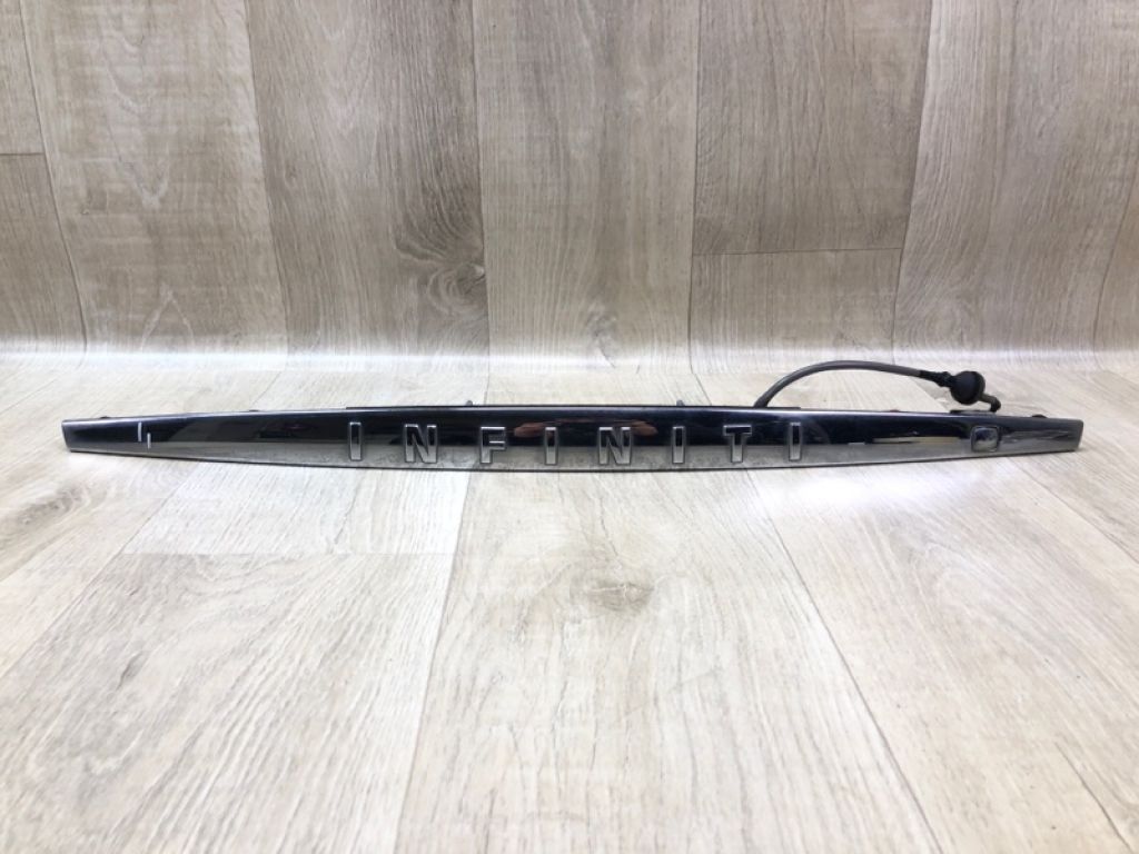 90810CL80A | накладка кришки багажника INFINITI FX S50 03-08