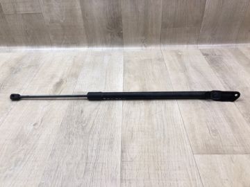 Амортизатор кришки багажника VOLKSWAGEN TIGUAN 16-23