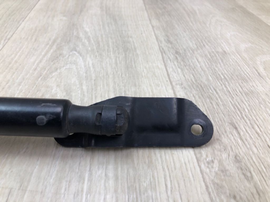 5NA827550B | Амортизатор кришки багажника VOLKSWAGEN TIGUAN 16-23 - Фото 5