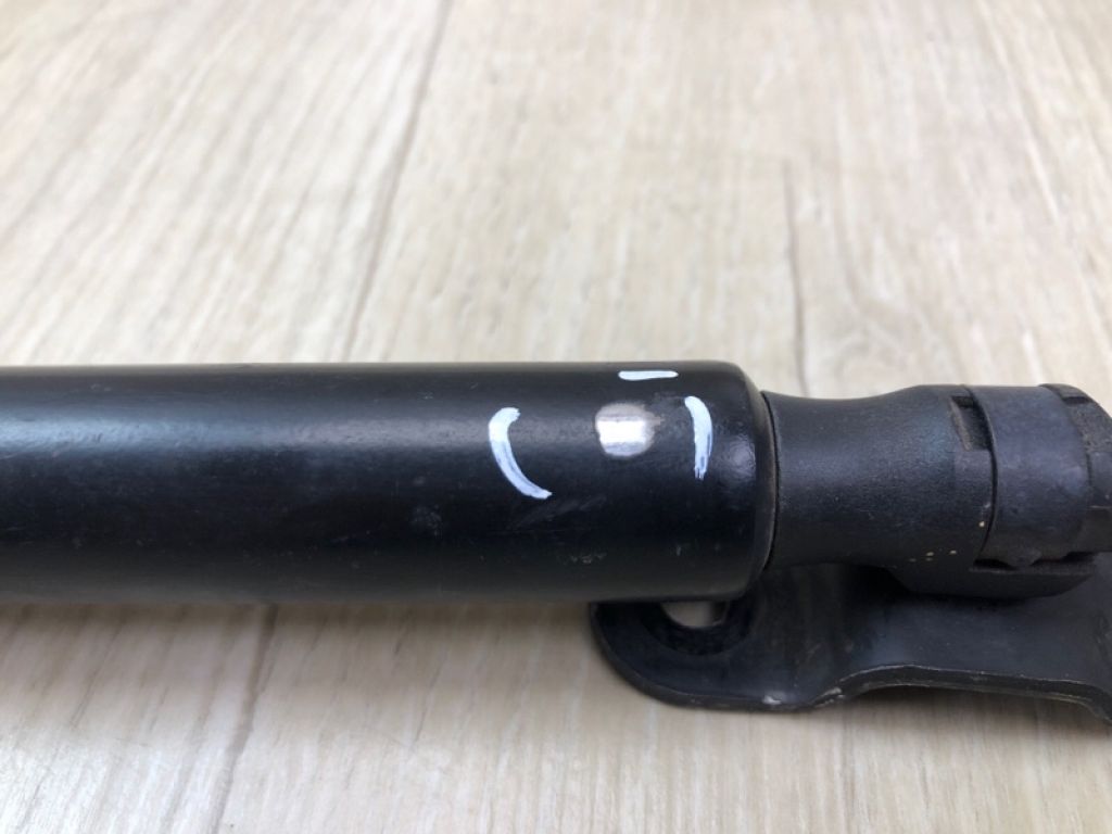 5NA827550B | Амортизатор кришки багажника VOLKSWAGEN TIGUAN 16-23 - Фото 9