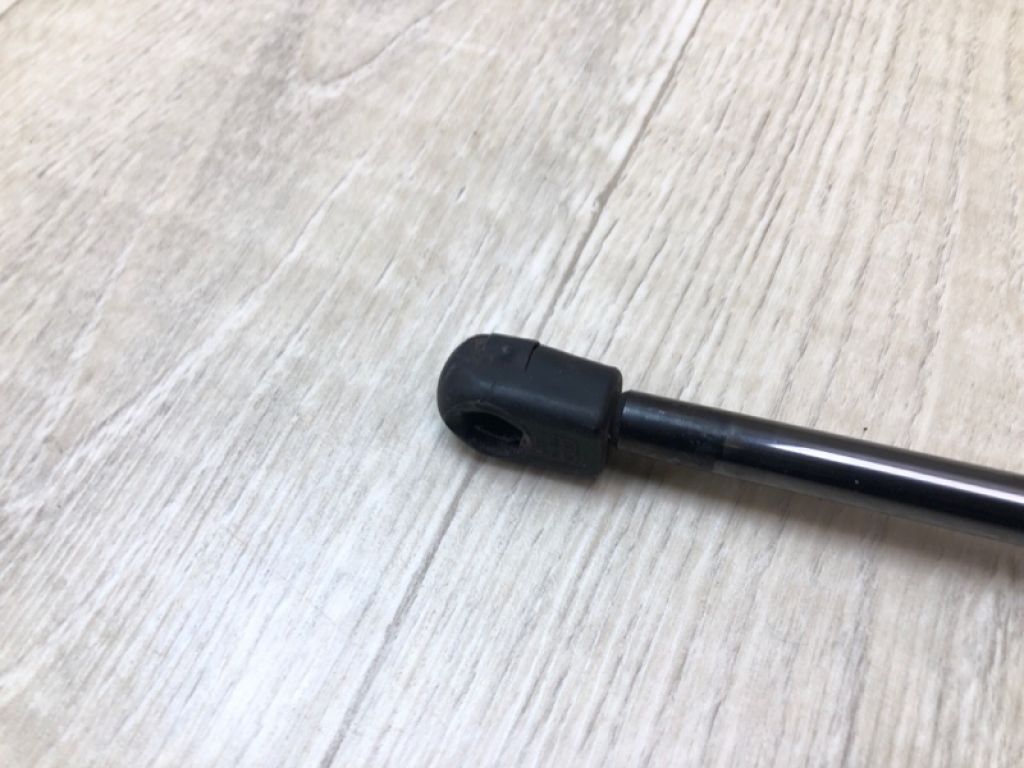 GJ5Z-78406A11-A | Амортизатор крышки багажника лев. FORD ESCAPE 12-19 - Фото 2