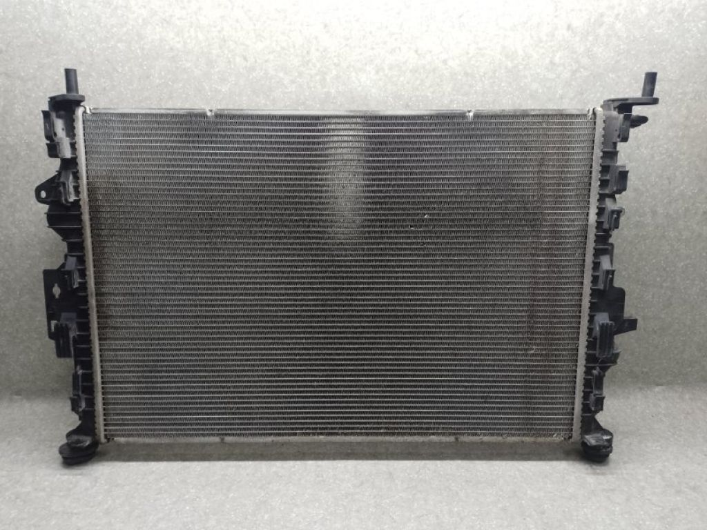 CV6Z-8005-B | Радіатор основний FORD ESCAPE 12-19 - Фото 2