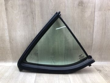 Скло дверей глухе задн. прав. NISSAN VERSA B17 11-19