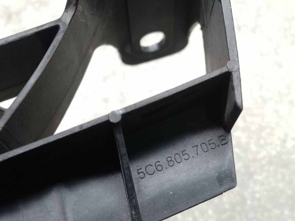 5C6 805 706 D | Кронштейн переднього бампера VOLKSWAGEN JETTA USA 10-17 - Фото 5