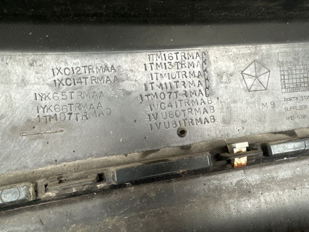 5QZ97 TZZAA | Бампер передній DODGE JOURNEY 08-20 - Фото 9