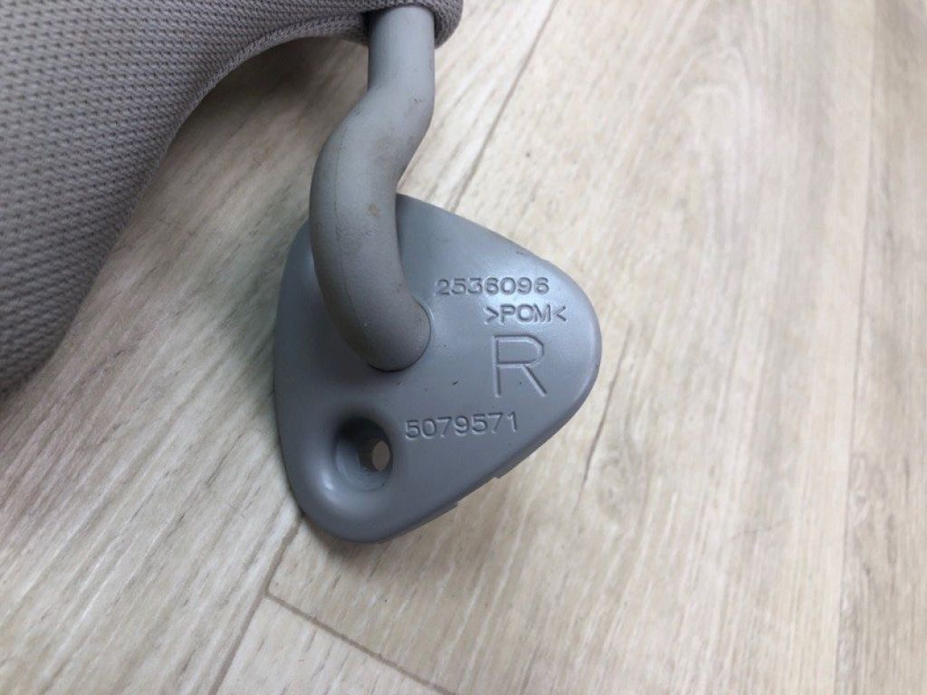 7431008041B0 | Козирок сонцезахисний прав. TOYOTA SIENNA 11-16 - Фото 4