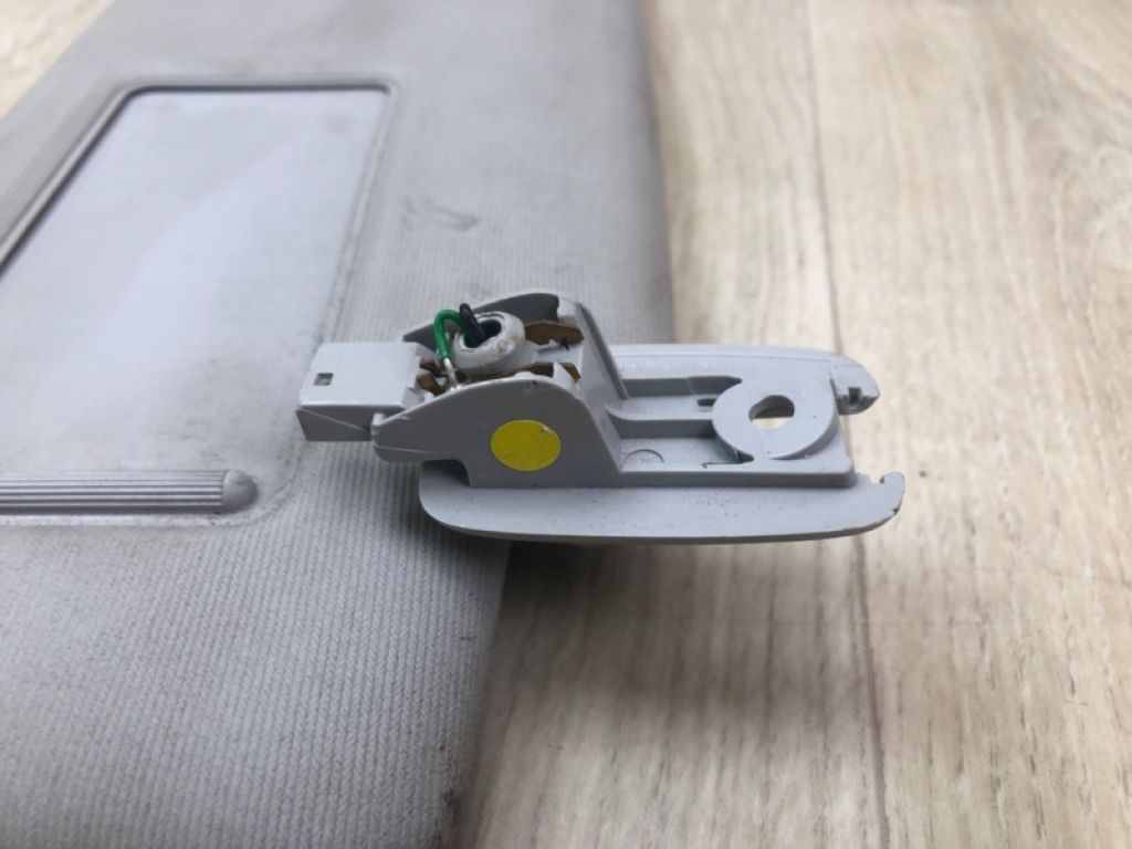 5N0857552K | Козырек солнцезащитный прав. VOLKSWAGEN TIGUAN 08-17 - Фото 4