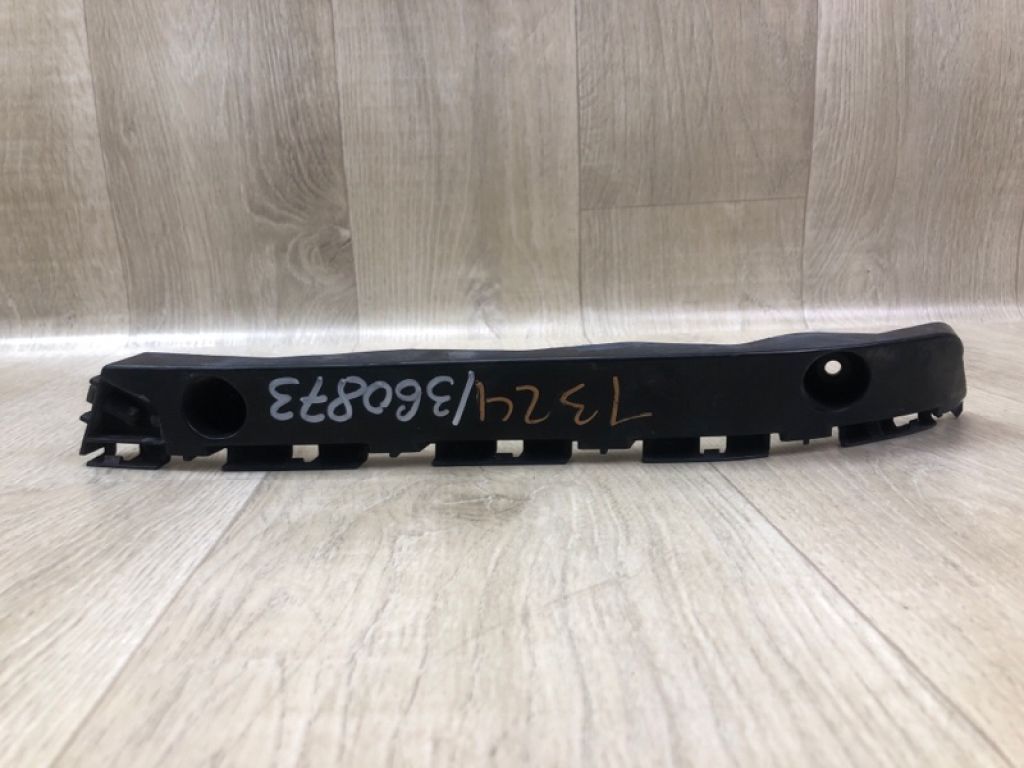 5211608010 | Кронштейн переднього бампера лів. TOYOTA SIENNA 11-16