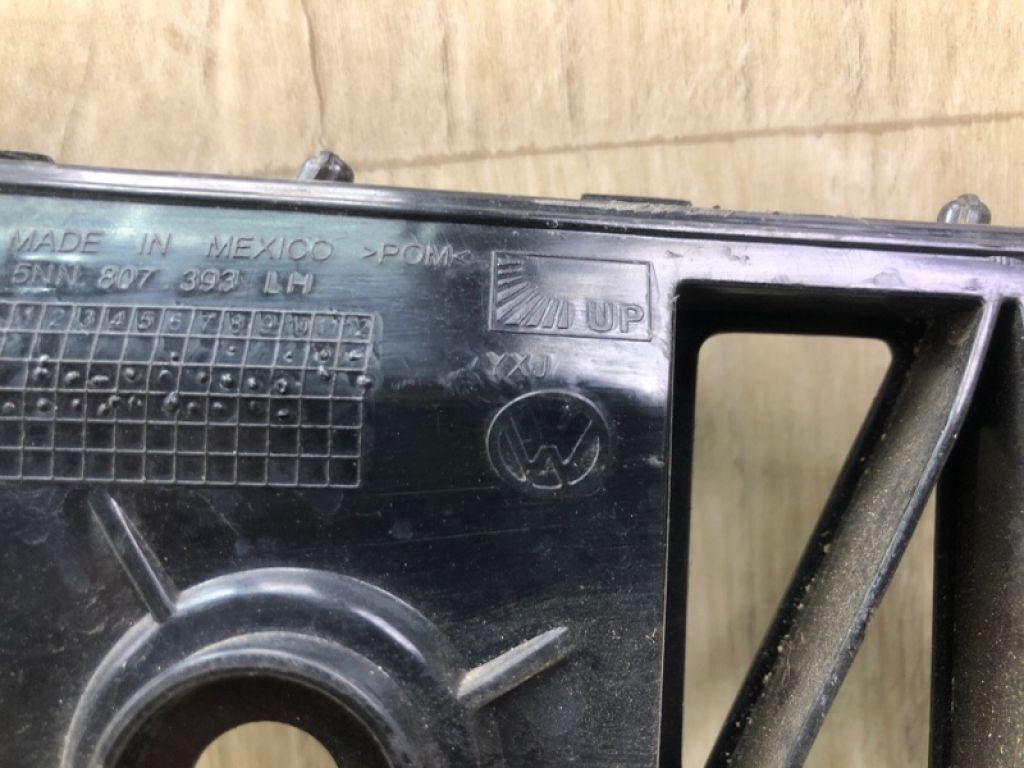 5NN807393 | Кронштейн заднего бампера лев. VOLKSWAGEN TIGUAN 16-23 - Фото 3