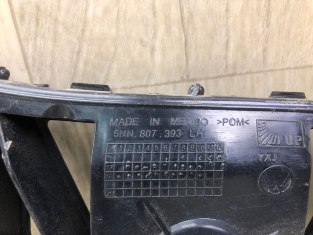 5NN807393 | Кронштейн заднего бампера лев. VOLKSWAGEN TIGUAN 16-23 - Фото 4