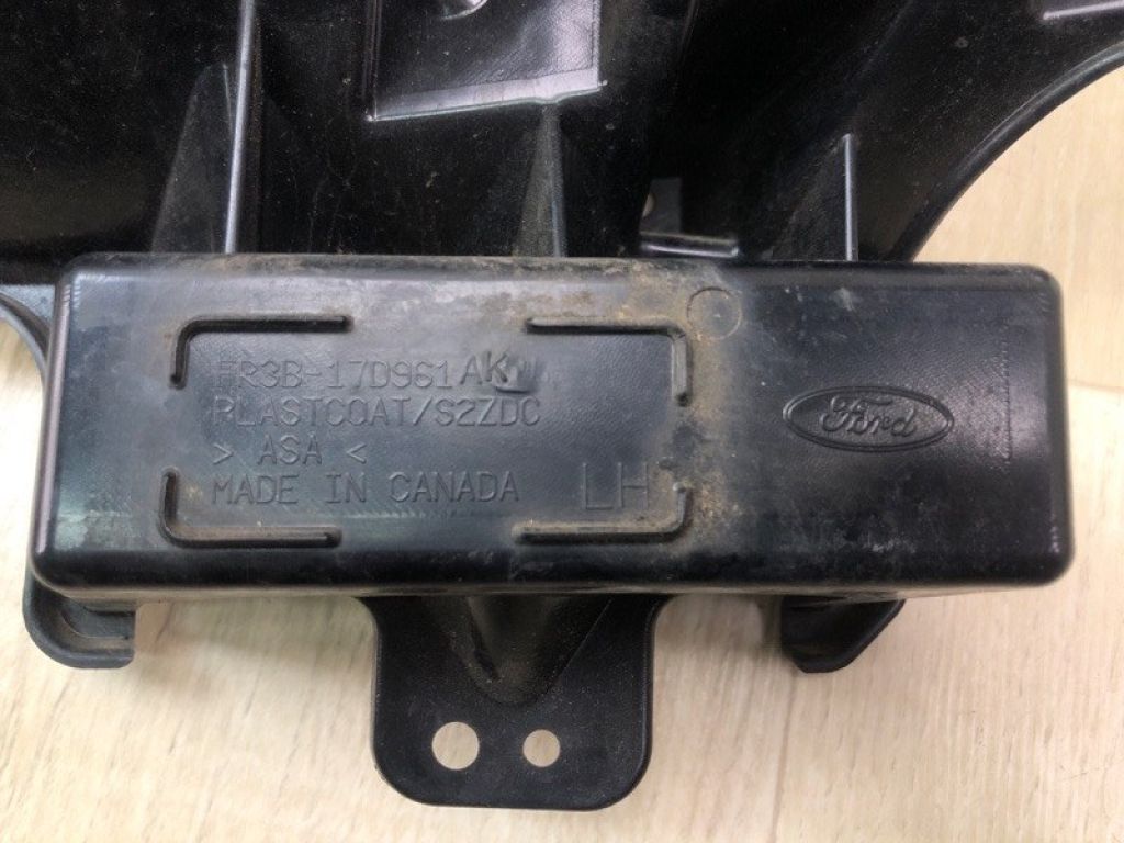 FR3Z-17E855-A | Кронштейн заднего бампера лев. FORD MUSTANG 15- - Фото 6