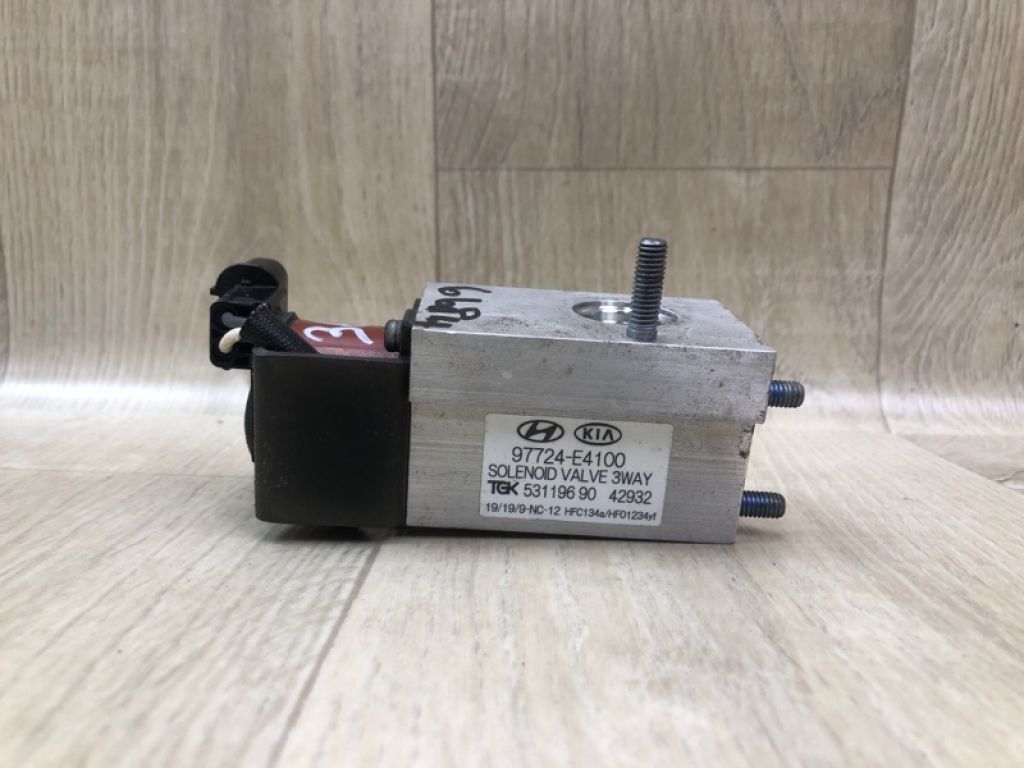 97724E4100 | Клапан кондиционера KIA SOUL PS 13-19 - Фото 3