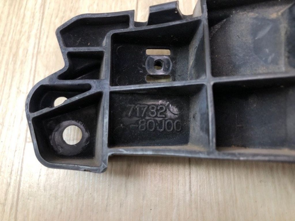 71732-80J00 | Кронштейн переднего бампера лев. SUZUKI SX4 06-13 - Фото 5