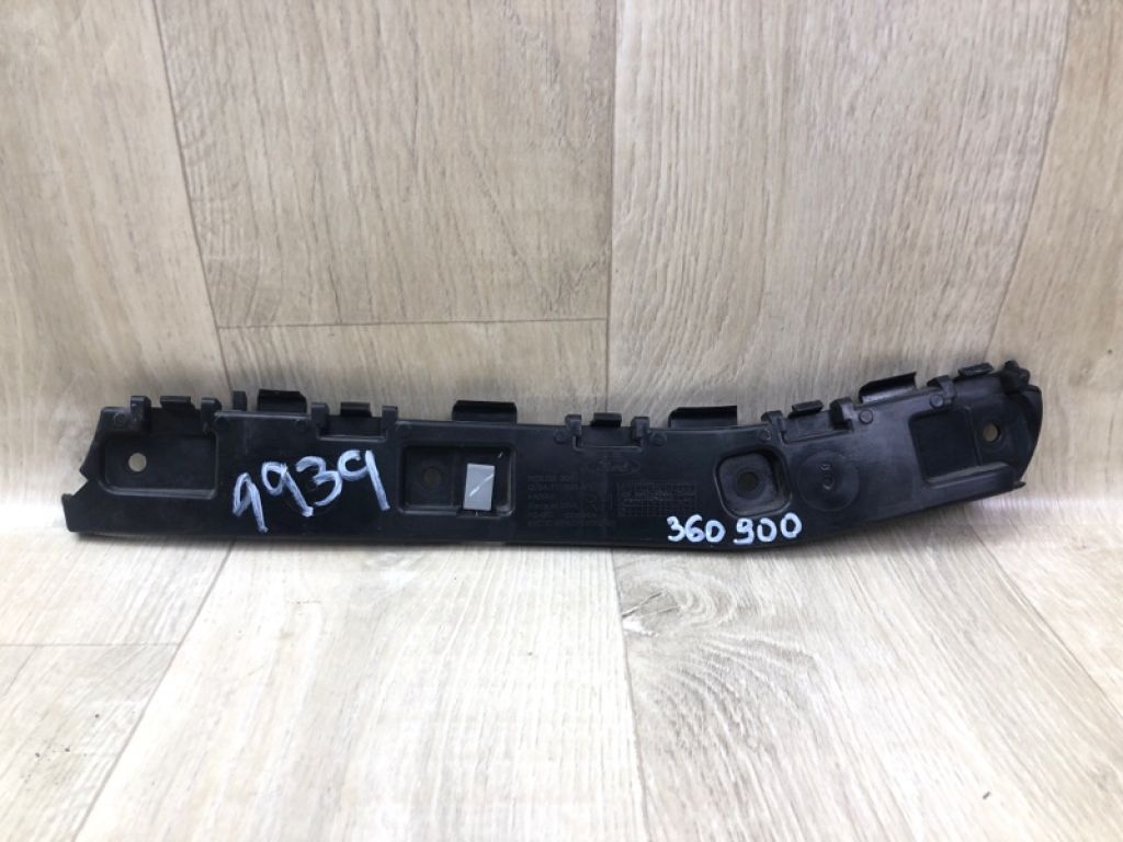 GJ5Z-17D942-B | Кронштейн заднего бампера прав. FORD ESCAPE 12-19