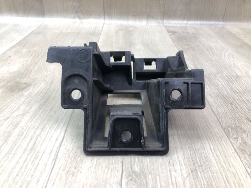 5C6807394A | Кронштейн заднього бампера прав. VOLKSWAGEN JETTA USA 10-17 - Фото 3