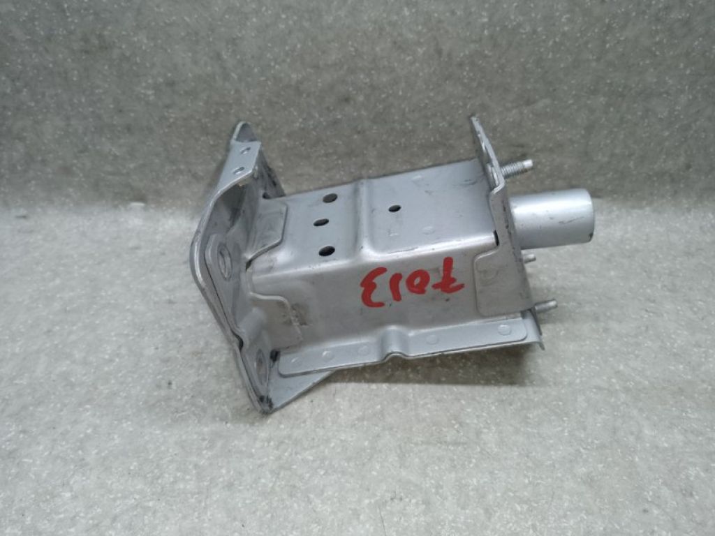 751153NA0A | Кронштейн підсилювача переднього бампера лів. NISSAN LEAF 10-17 - Фото 5