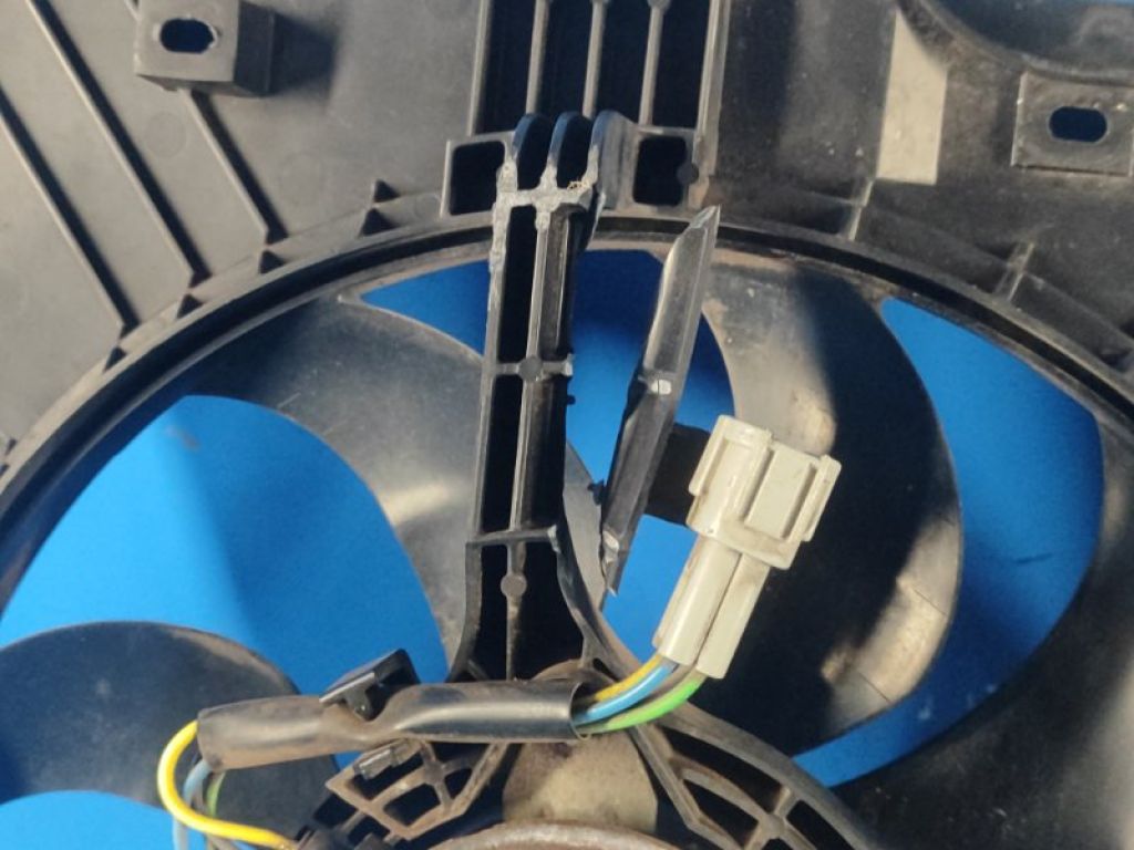 21481-JG70A | Дифузор вентилятора основного радіатора NISSAN ROGUE 08-15 - Фото 2