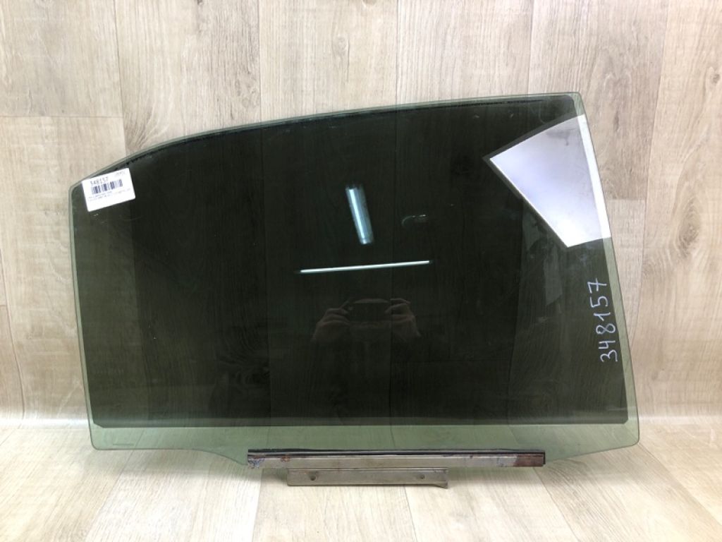 6810306090 | Скло дверей задн. прав. TOYOTA CAMRY 40 06-11