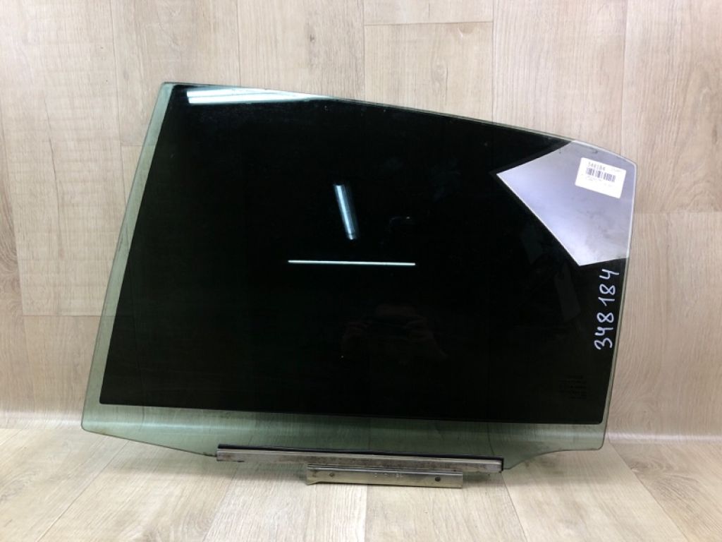 6810406290 | Стекло двери задн. лев. TOYOTA CAMRY 70 17-