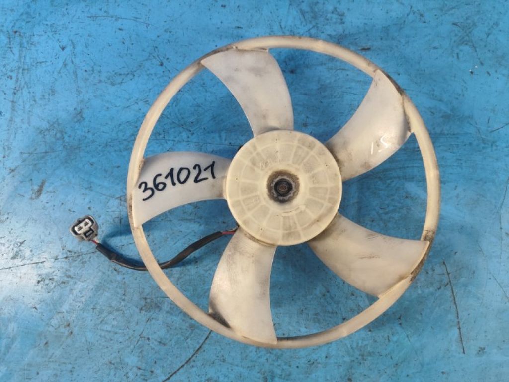 16361-0P100 | Крильчатка вентилятора основного радіатора TOYOTA SIENNA 03-10