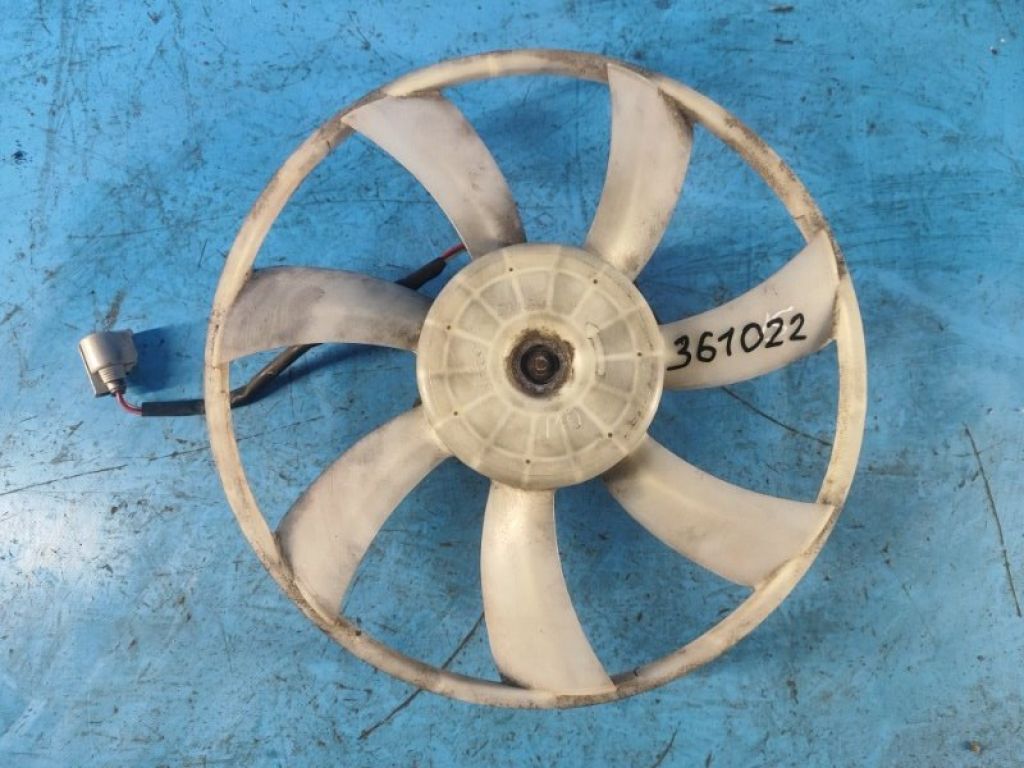 16361-0P120 | Крильчатка вентилятора основного радіатора TOYOTA SIENNA 03-10