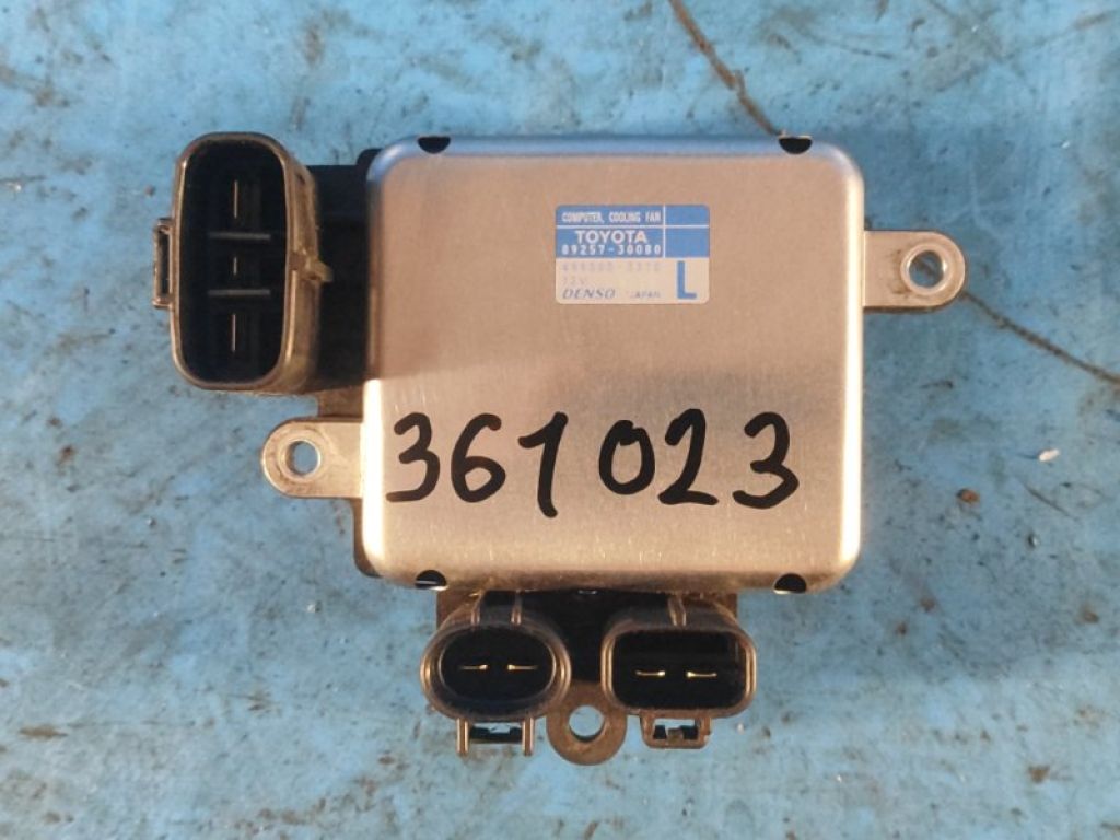 89257-30080 | Блок керування вентилятором радіатора TOYOTA SIENNA 03-10