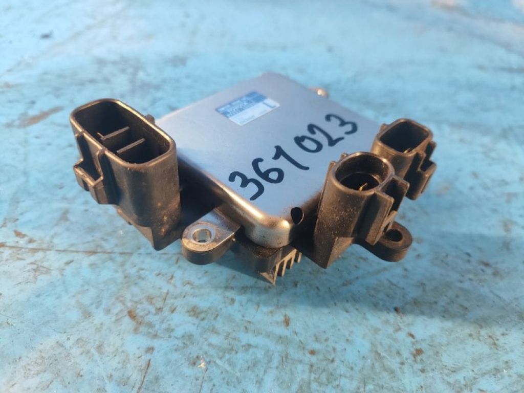 89257-30080 | Блок керування вентилятором радіатора TOYOTA SIENNA 03-10 - Фото 3