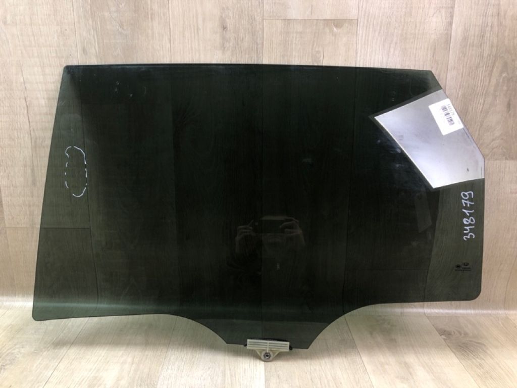 83410-C5010 | Скло дверей задн. лів. KIA SORENTO UM 14-