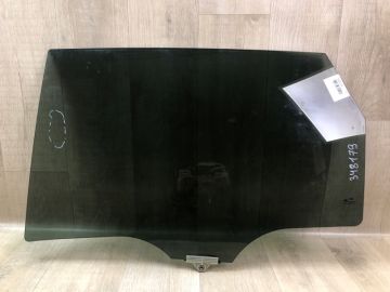 Скло дверей задн. лів. KIA SORENTO UM 14-