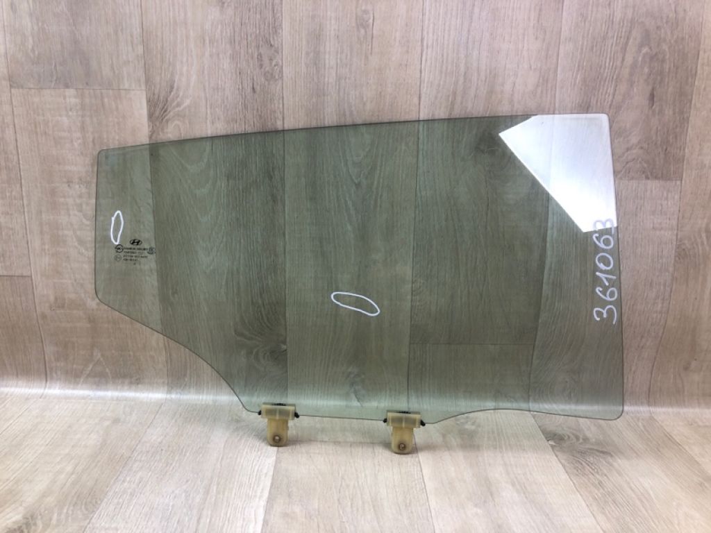 834212V000 | Скло дверей задн. прав. HYUNDAI VELOSTER 11-18