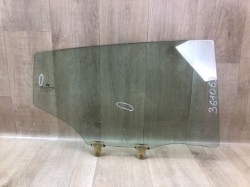 Скло дверей задн. прав. HYUNDAI VELOSTER 11-18