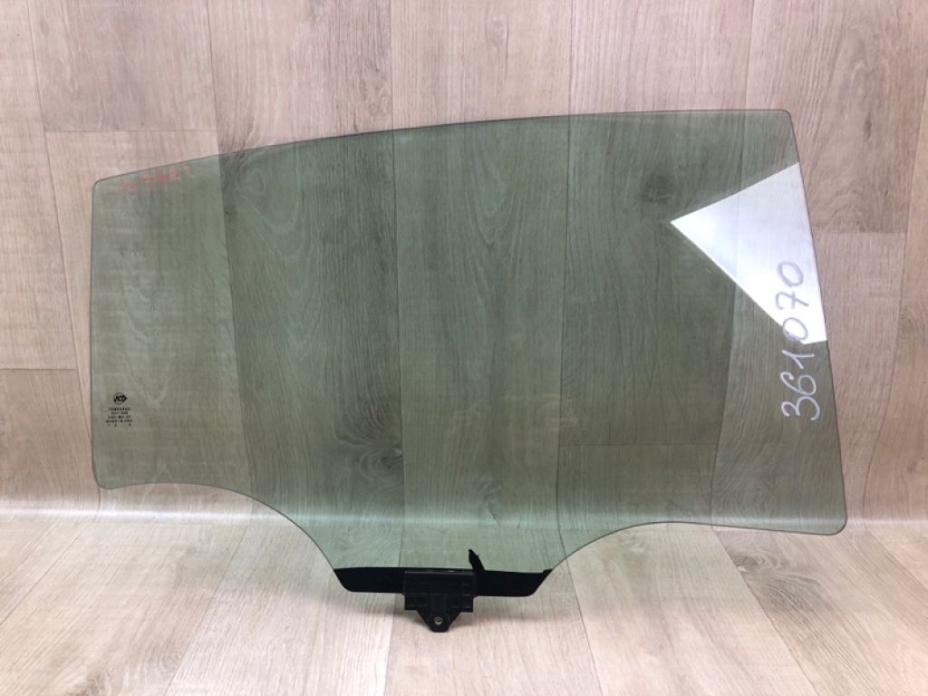 83420F2020 | Скло дверей задн. прав. HYUNDAI ELANTRA AD 16-