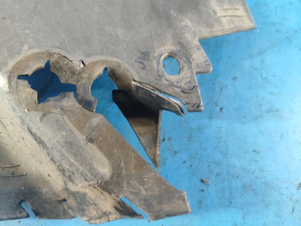 52014 515AC | Дефлектор радіатора прав. DODGE JOURNEY 08-20 - Фото 2