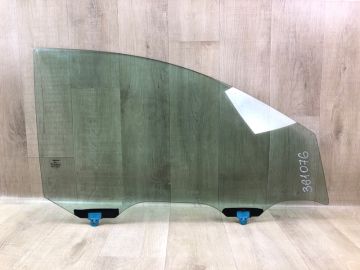 Скло дверей передн. прав. NISSAN VERSA B17 11-19