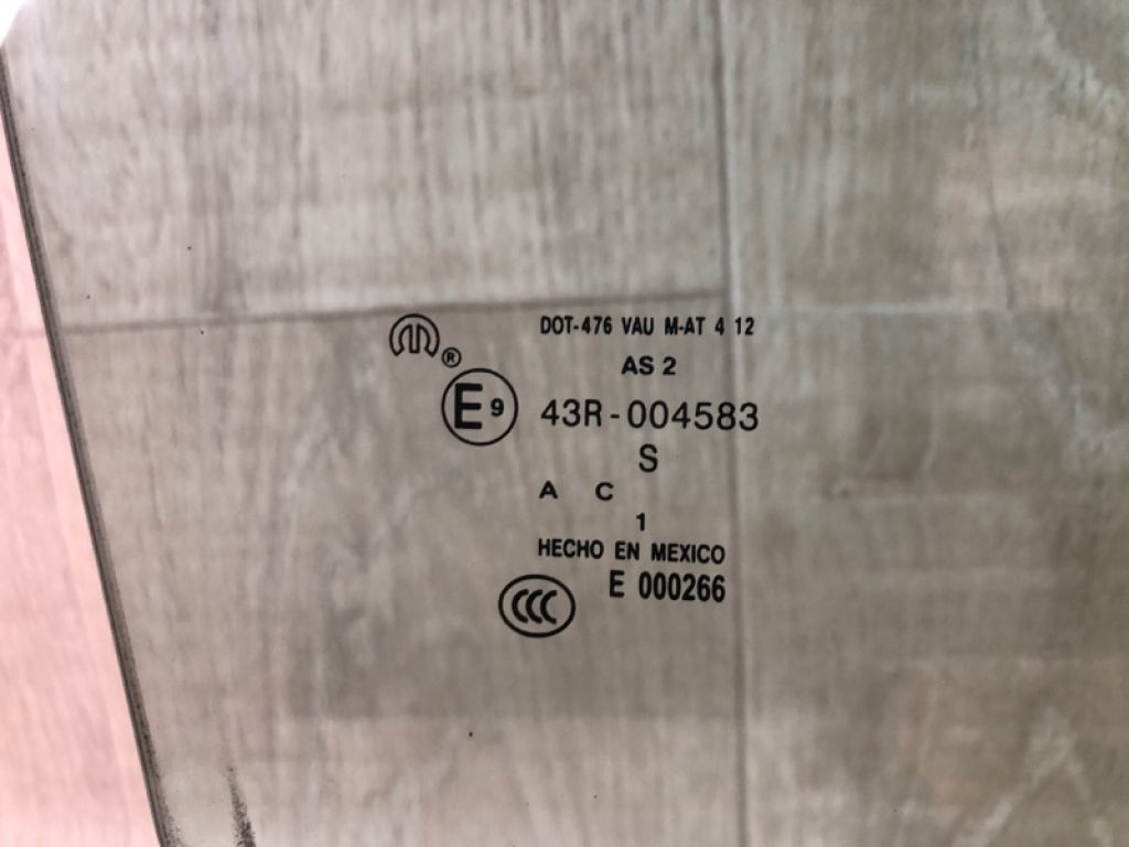 5076 886AC | Скло дверей передн. прав. DODGE JOURNEY 08-20 - Фото 4
